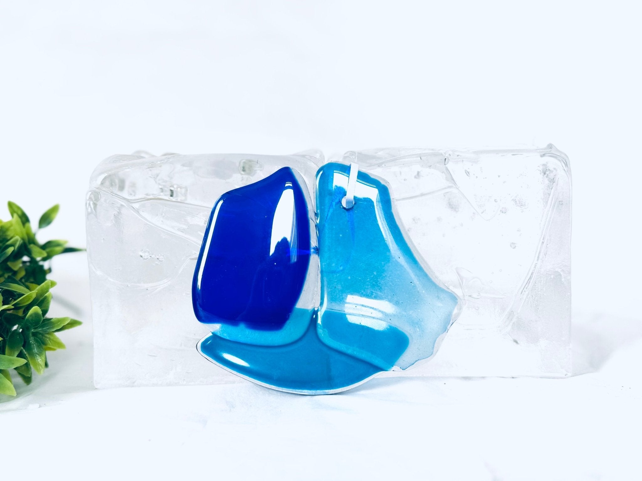 Bateau imparfait en verre recyclé - La Meduse - Verre soufflé