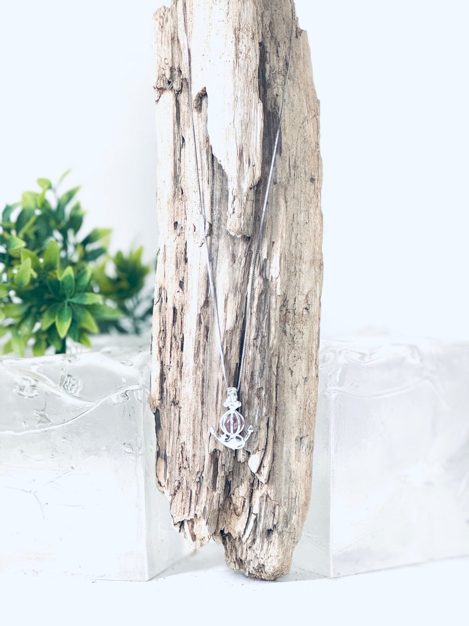 Collier "Bille de mémoire" (ancre) pour cendres funéraires - La Meduse - Verre soufflé