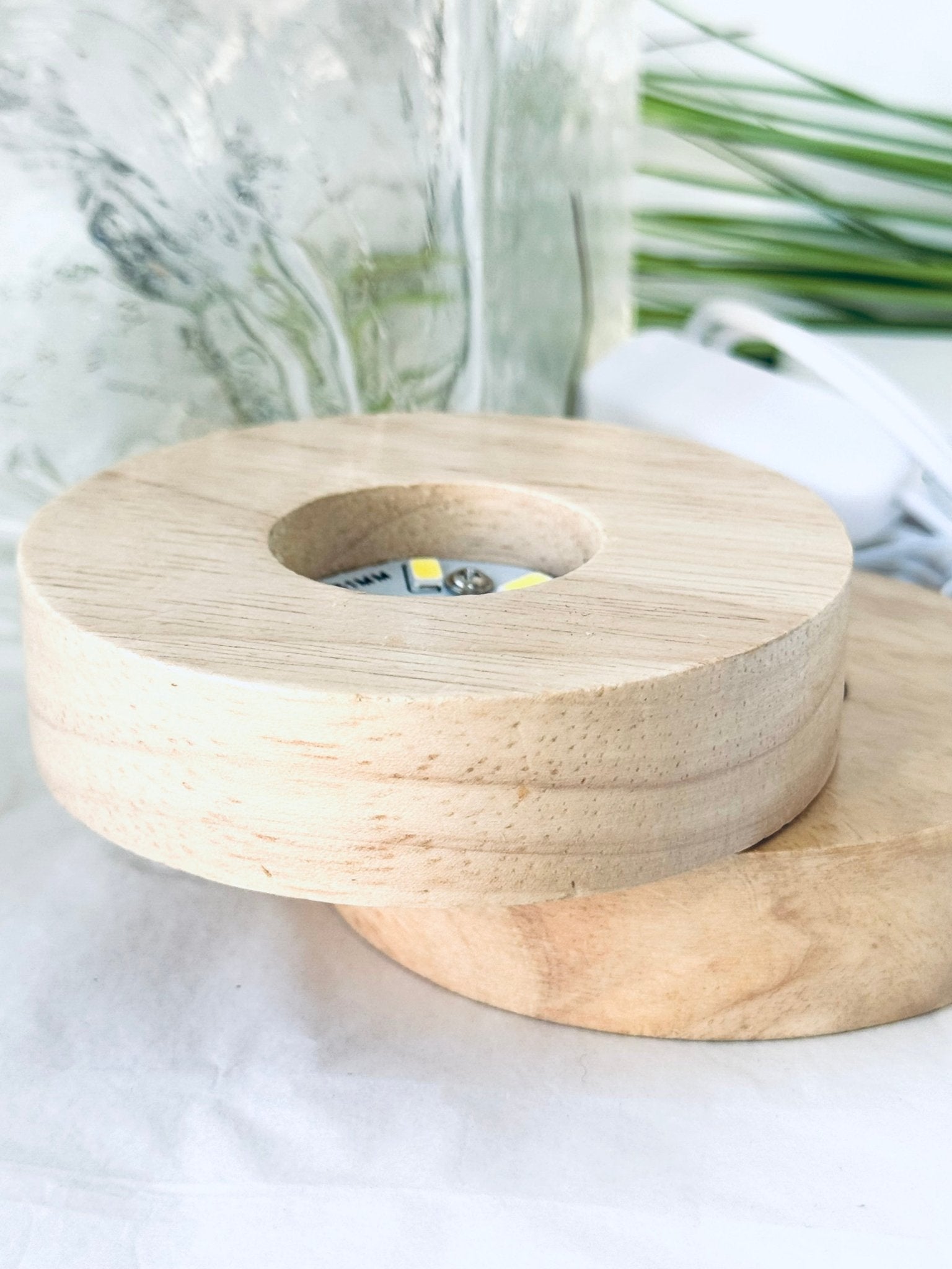 Base lumineuse électrique en bois pour le verre - La Meduse - Verre soufflé