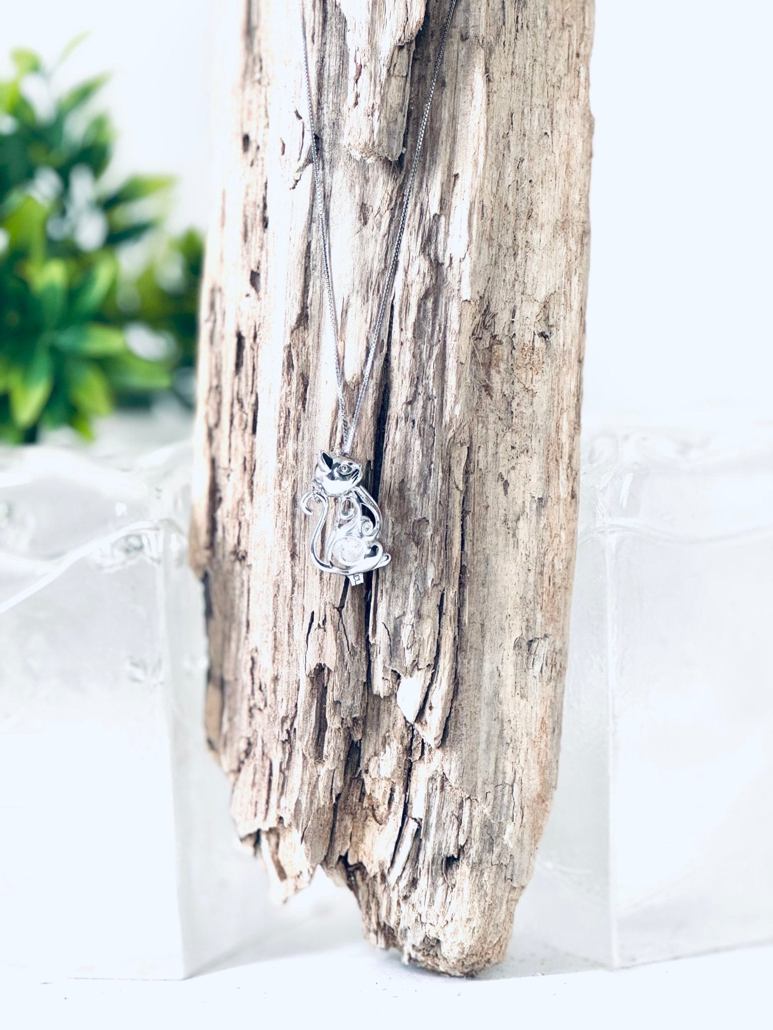 Collier "Bille de mémoire" (chat) pour cendres funéraires - La Meduse - Verre soufflé