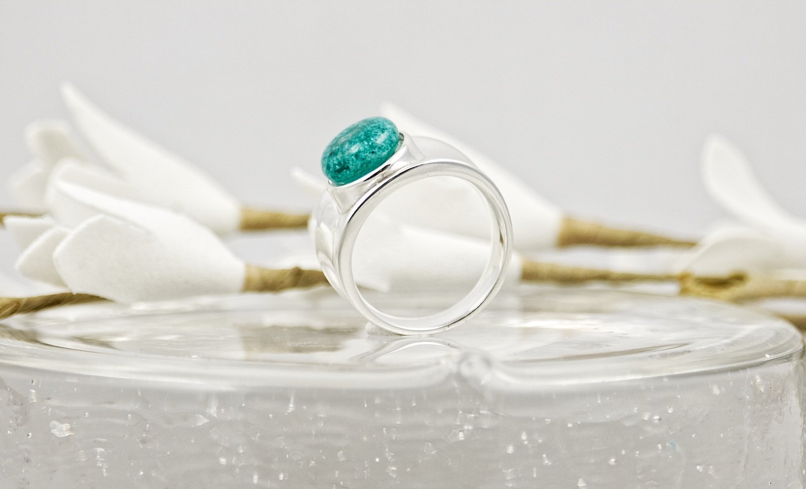 Bague "Ancré" avec cendres funéraires - La Meduse - Verre soufflé